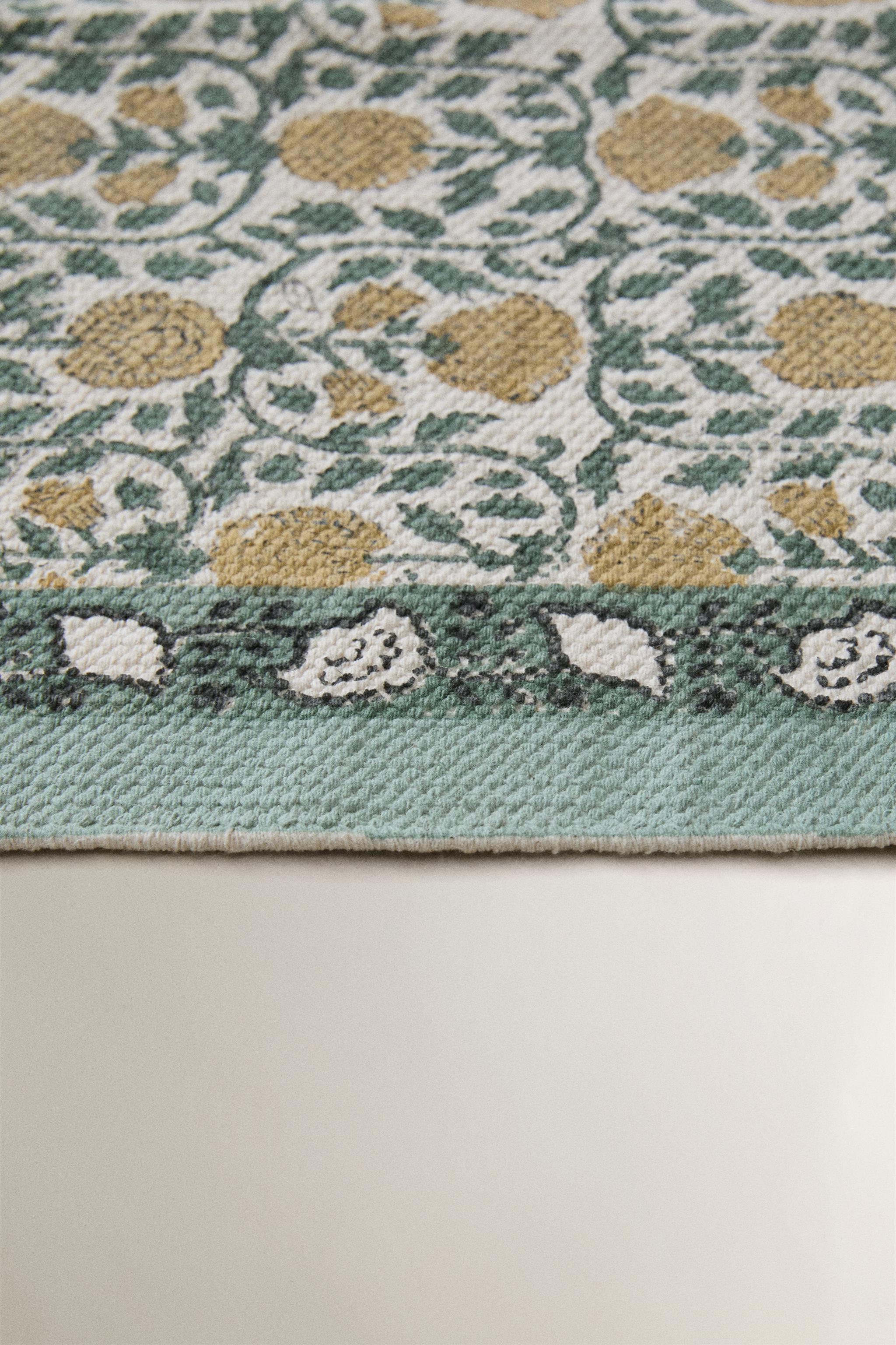 REVERSIBLE COTTON AREA RUG